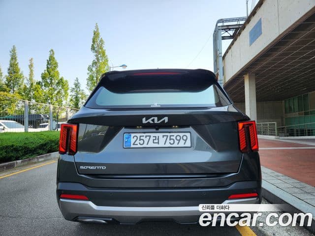Kia Sorento 2023 — Şəkil 3/20