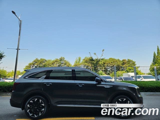 Kia Sorento 2023 — фото 10 из 20
