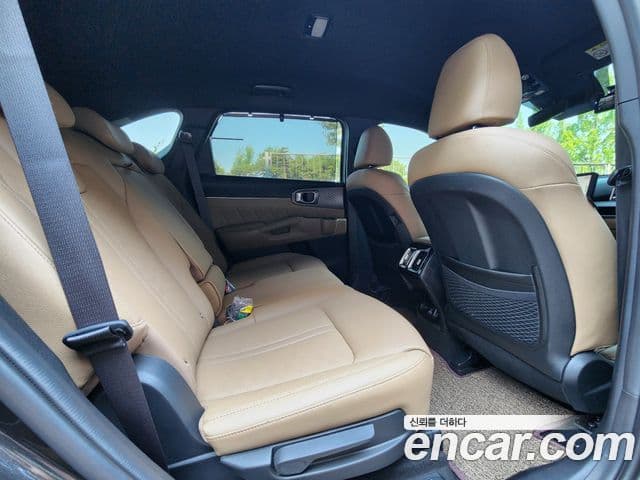 Kia Sorento 2023 — Şəkil 13/20