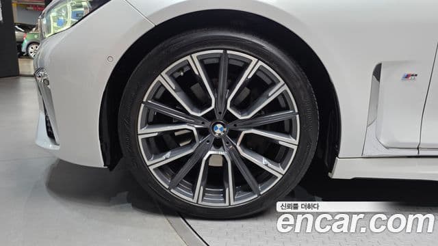 BMW 7 Series 2021 — ფოტო 5/20