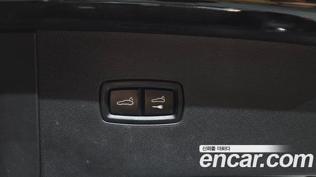 Porsche Cayenne 2023 — Photo 8/38