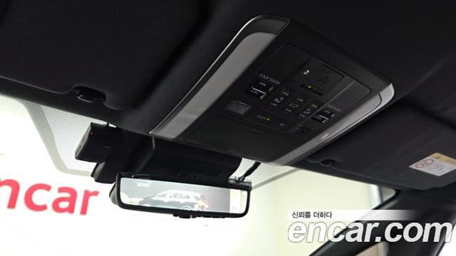 Toyota Alphard 2025 — ფოტო 17/20