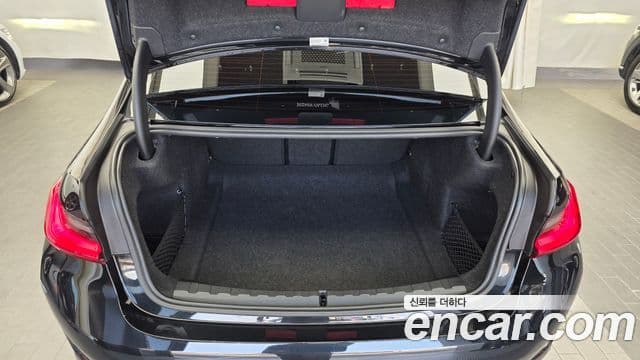 BMW 3 Series 2021 — ფოტო 20/20