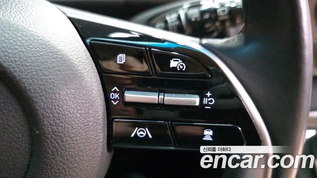 Hyundai Staria 2023 — Фото 19/20