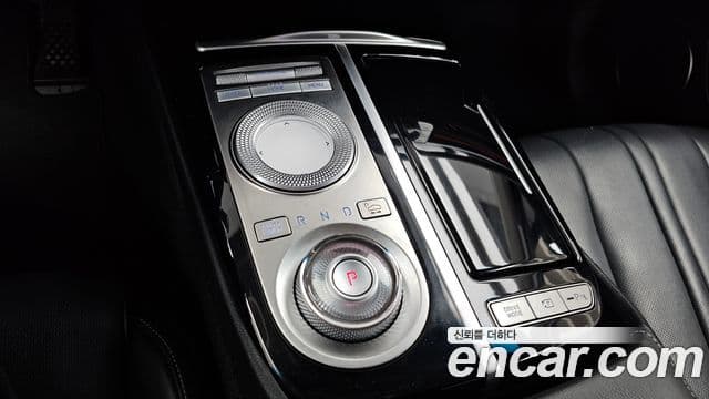Genesis Electrified G80 2020 — Şəkil 9/20