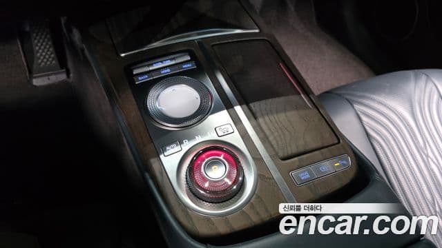 Genesis Electrified G80 2020 — фото 9 из 20