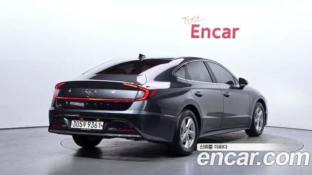 Hyundai Sonata 2020 — ფოტო 2/20