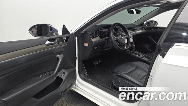 Volkswagen Arteon 2019 — Şəkil 10/20