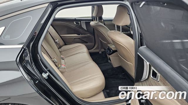 Kia K8 2022 — Şəkil 12/20