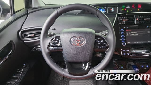 Toyota Prius 2021 — Şəkil 14/20