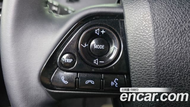 Toyota Prius 2021 — Şəkil 15/20