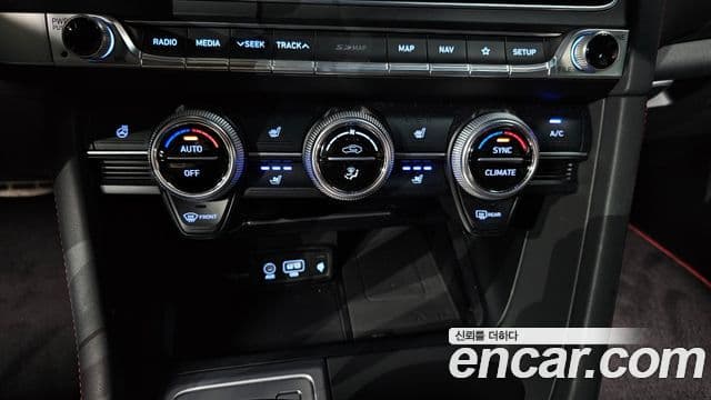 Genesis G70 2018 — Фото 16/20