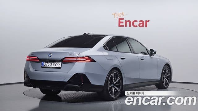 BMW 5 Series, 2025