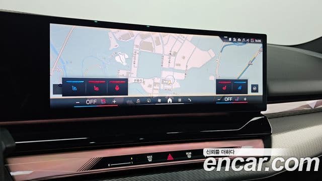 BMW 5 Series 2025 — фото 15 из 20