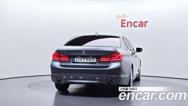 BMW 5 Series 2018 — Şəkil 4/20