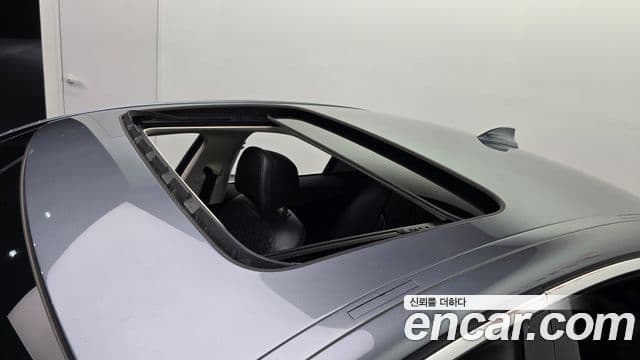 BMW 5 Series 2018 — фото 20 из 20