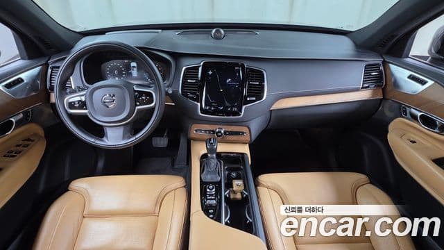 Volvo XC90 2019 — ფოტო 7/20