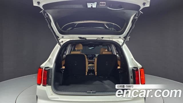 Kia Sorento 2021 — ფოტო 20/20