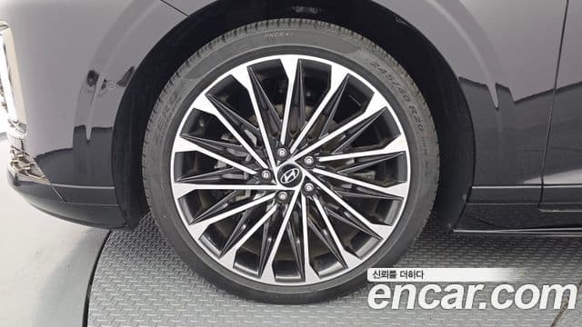 Hyundai Grandeur 2023 — ფოტო 5/20