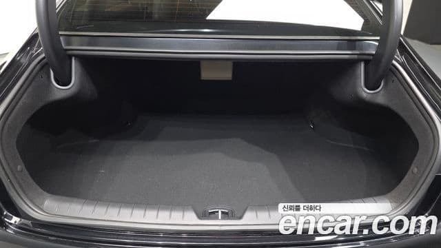 Hyundai Grandeur 2023 — ფოტო 20/20