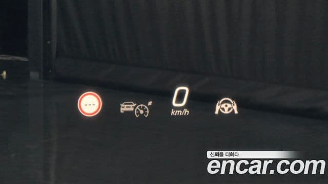 Mercedes-Benz E-Class 2024 — ფოტო 17/20