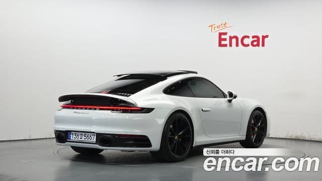 Porsche 911 2024 — ფოტო 2/20