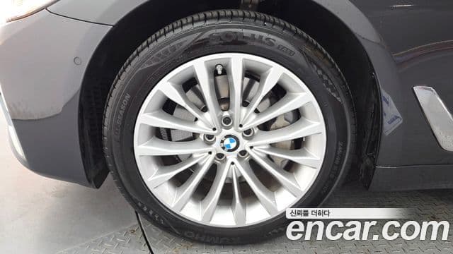 BMW 5 Series 2022 — Şəkil 5/20