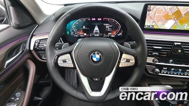 BMW 5 Series 2022 — Şəkil 14/20