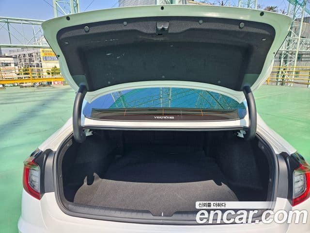 Hyundai Sonata 2019 — Şəkil 18/18