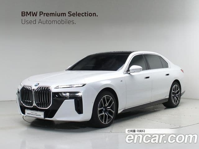 BMW 7 Series 2024 — Photo 8/20