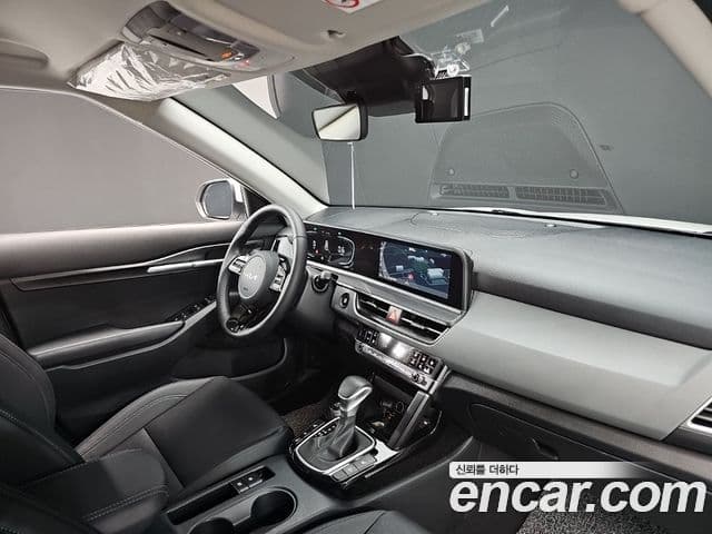 Kia Seltos 2024 — Şəkil 17/20