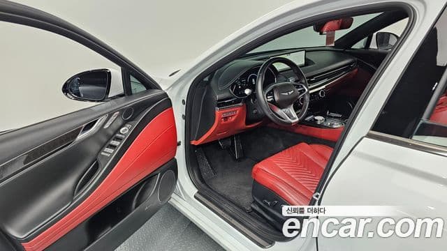 Genesis Electrified G80 2023 — Şəkil 10/20