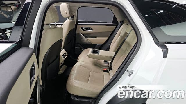 Land Rover Range Rover Velar 2018 — ფოტო 11/20