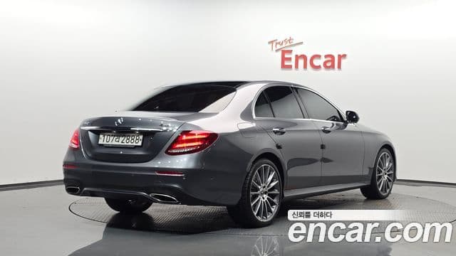 Mercedes-Benz E-Class 2019 — Şəkil 2/20