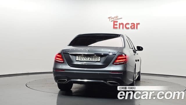 Mercedes-Benz E-Class 2019 — Şəkil 4/20