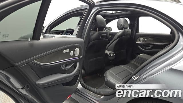 Mercedes-Benz E-Class 2019 — Şəkil 11/20