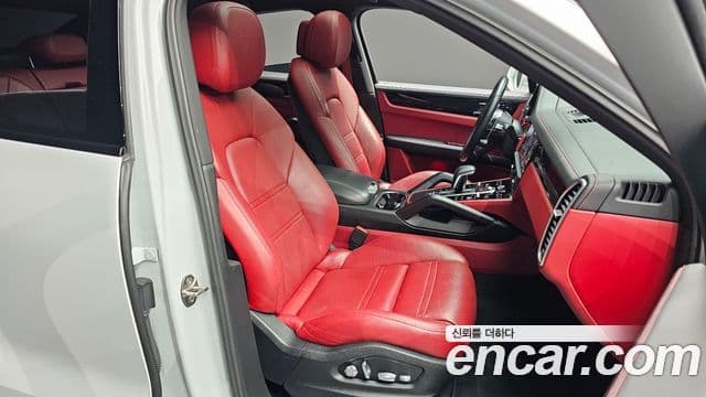 Porsche Cayenne 2020 — Şəkil 10/20