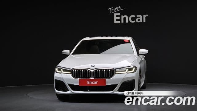 BMW 5 Series 2023 — ფოტო 2/20