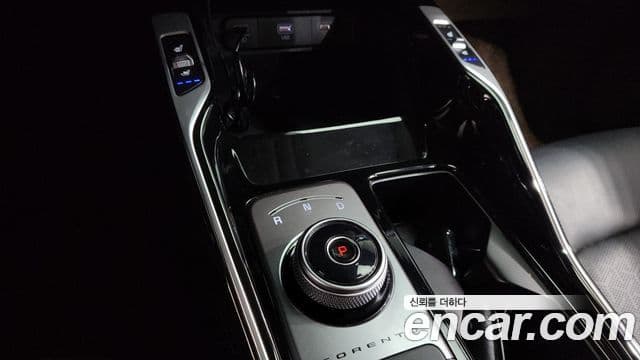 Kia Sorento 2021 — Фото 9/20
