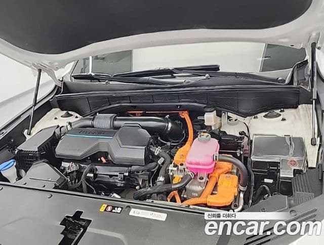 Kia Sorento 2023 — ფოტო 4/18