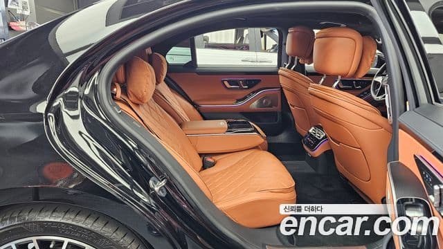 Mercedes-Benz S-Class 2025 — фото 12 из 20