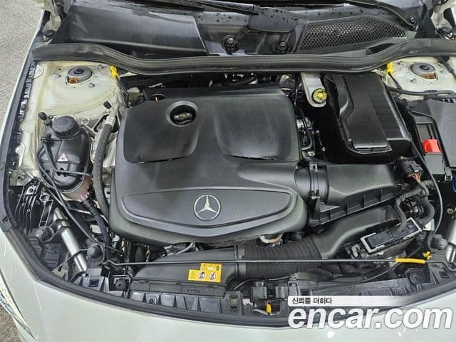 Mercedes-Benz CLA-Class 2018 — Фото 4/20