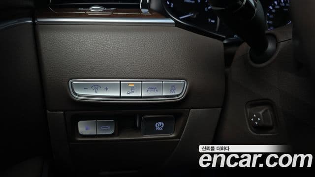 Kia The K9 2018 — Şəkil 18/20