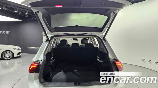 Volkswagen Tiguan Allspace 2022 — Şəkil 20/20