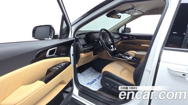 Kia Carnival 2021 — Фото 10/20