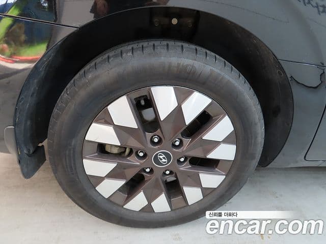 Hyundai Staria 2022 — Фото 20/20