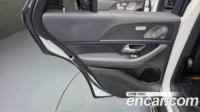 Mercedes-Benz GLE-Class 2023 — Photo 12/35