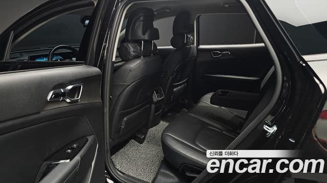 Kia Sportage 2023 — ფოტო 12/20