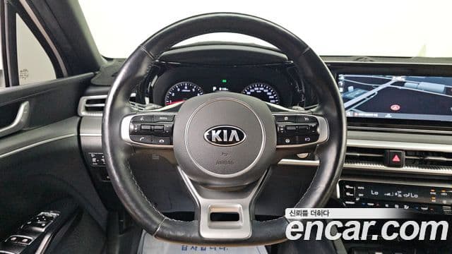 Kia K5 2020 — ფოტო 15/20