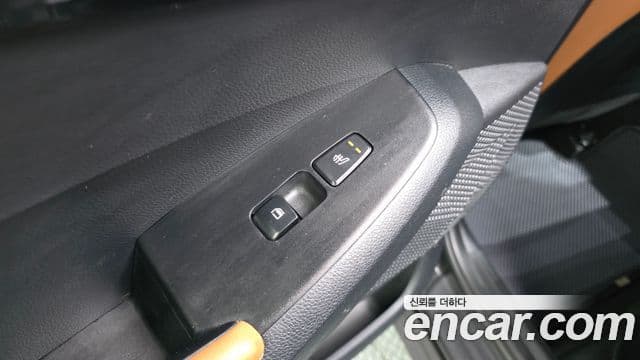 Kia Seltos 2022 — ფოტო 19/20